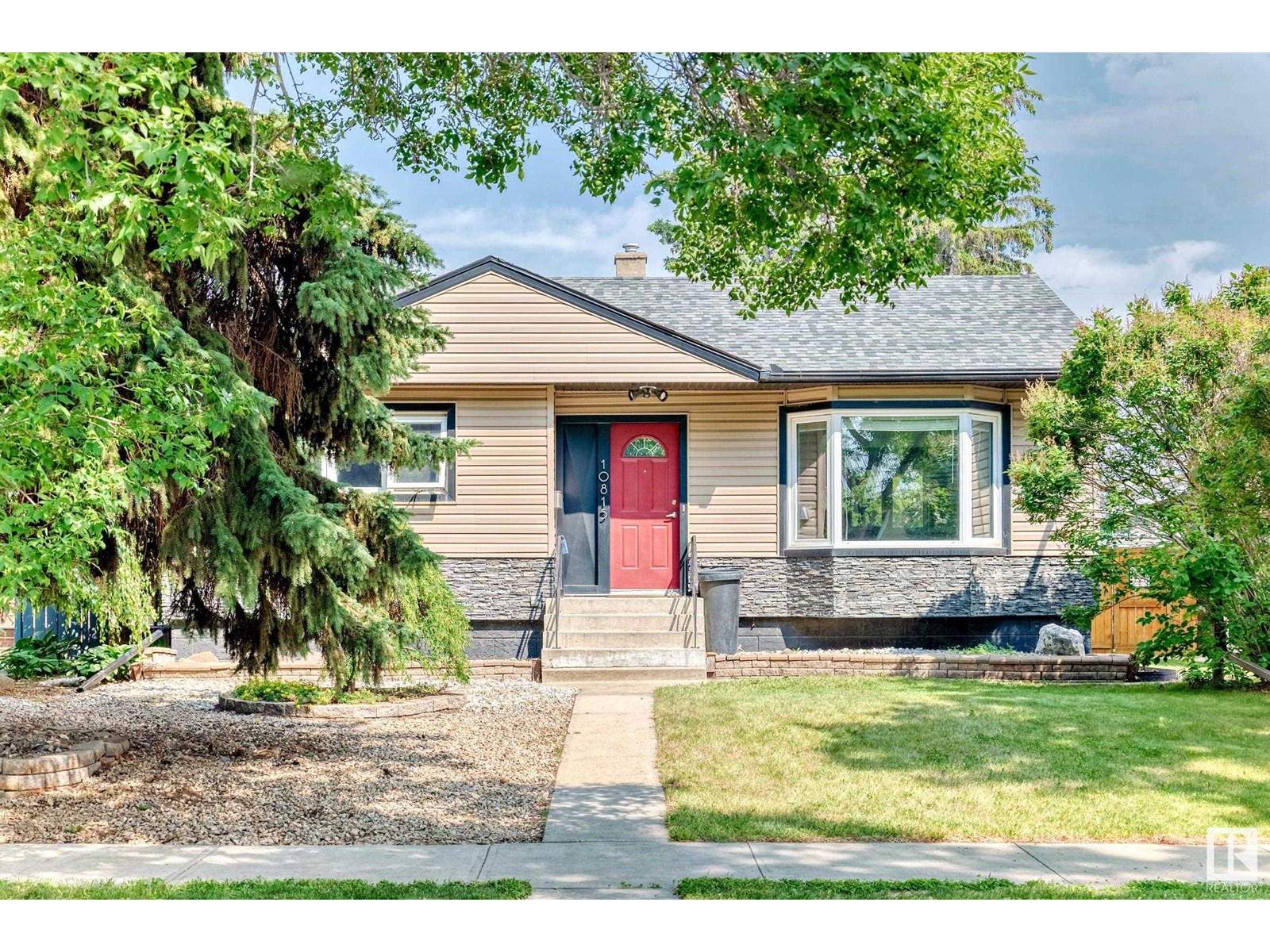 10815 147 ST NW