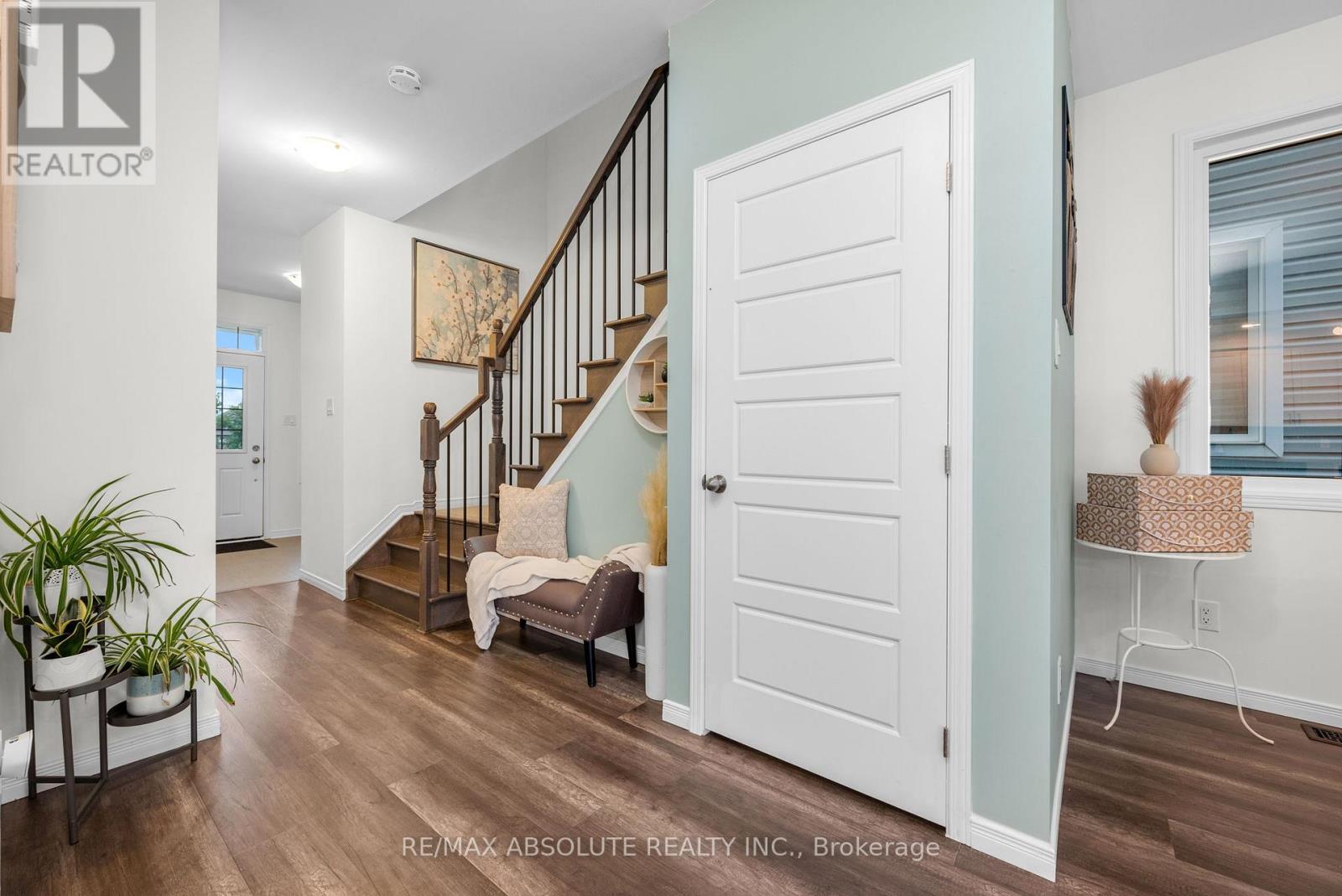 302 HALIBURTON HEIGHTS