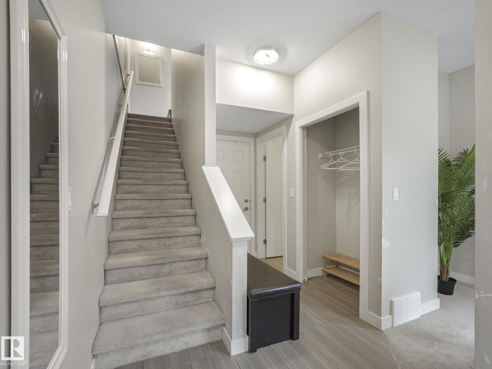 #124 2560 PEGASUS BV NW