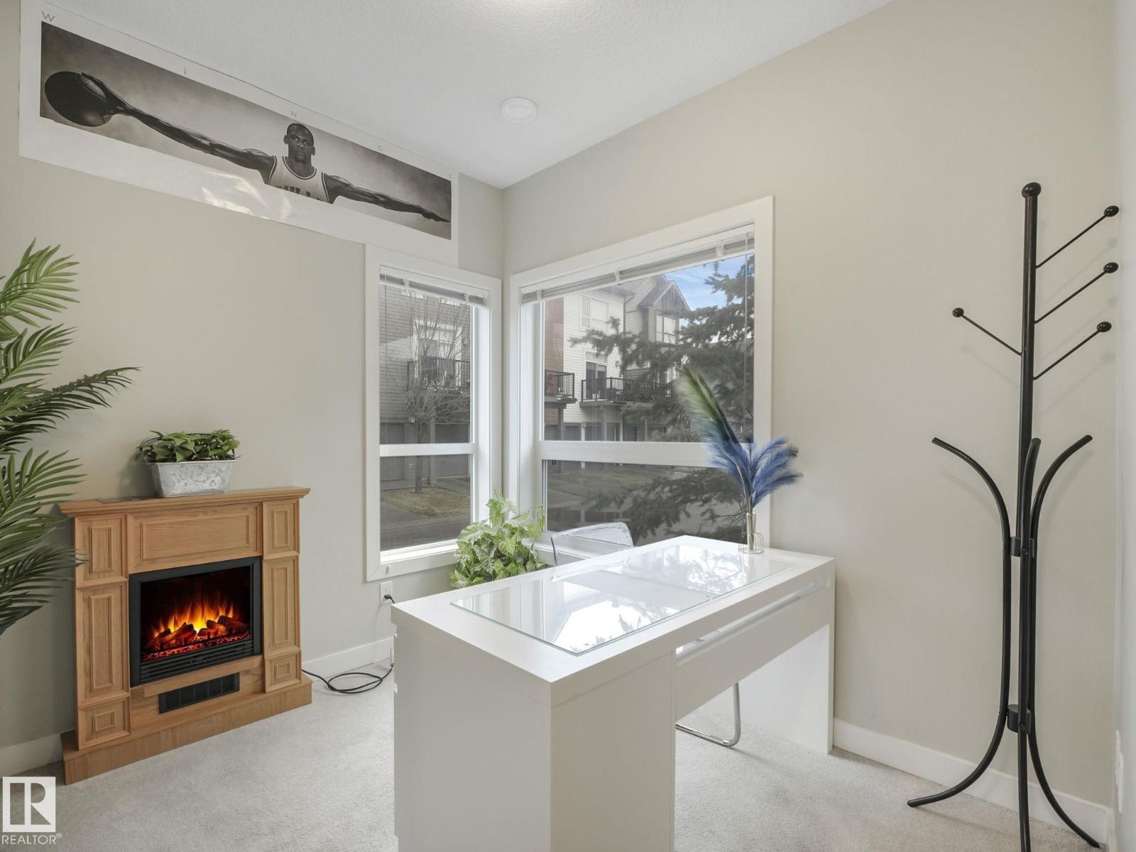 #124 2560 PEGASUS BV NW