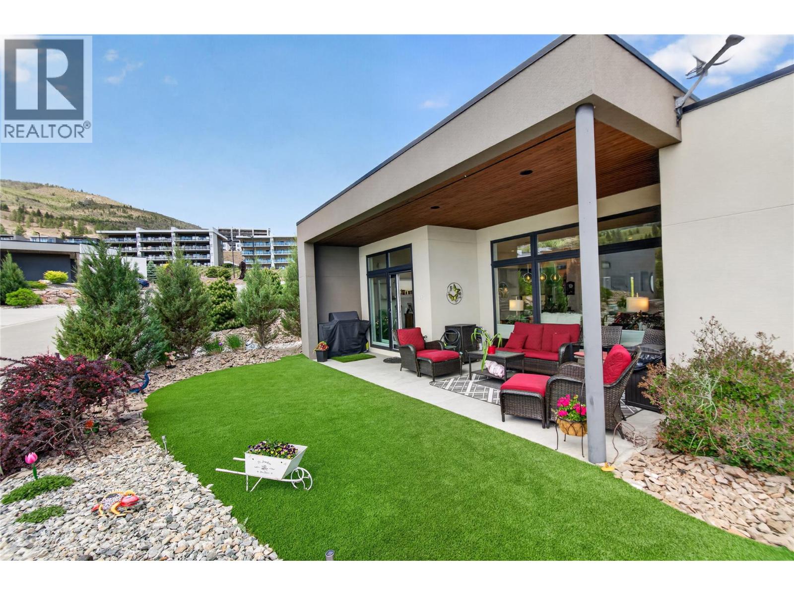 121 Ridge Park