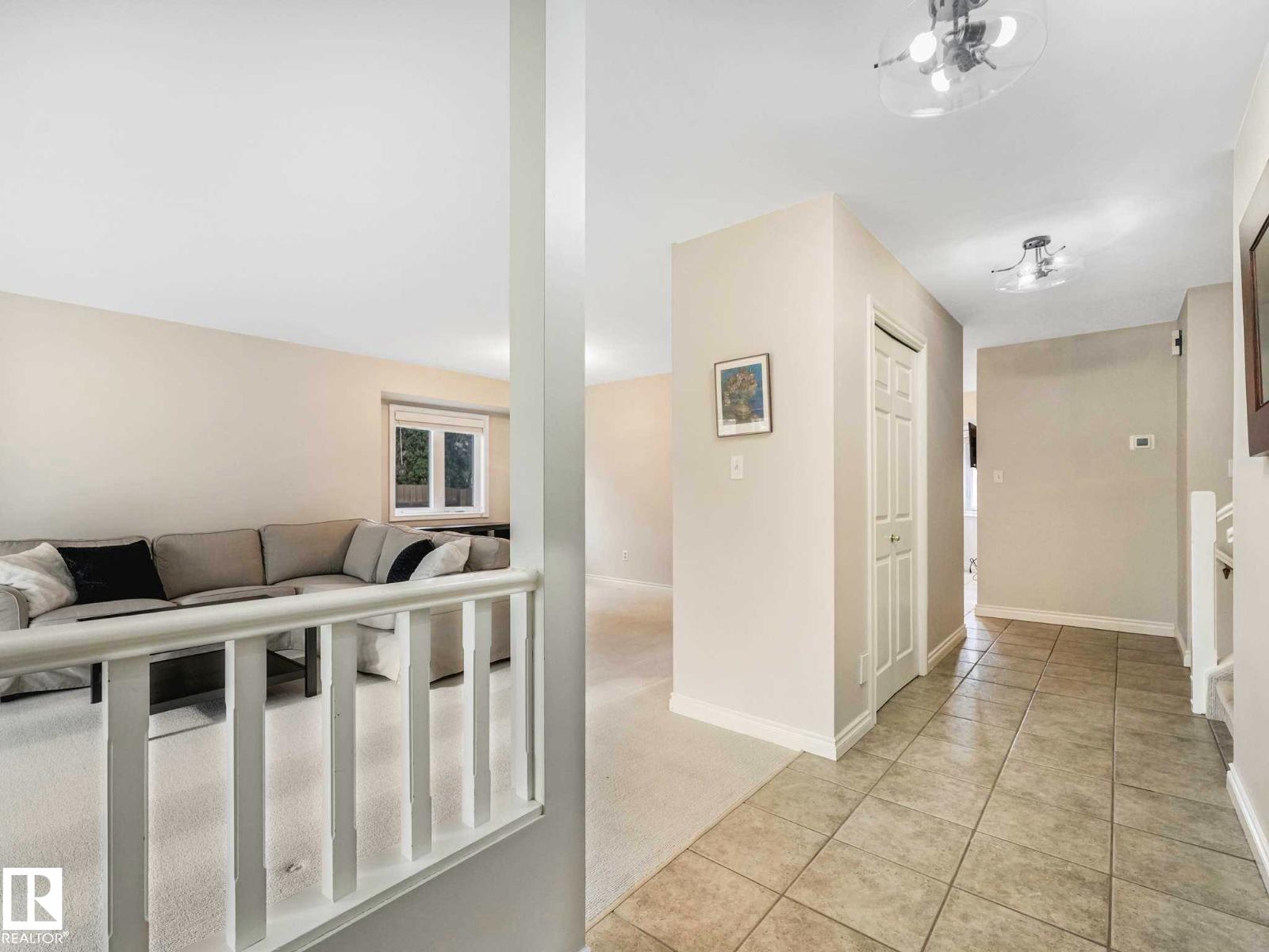 4011 104 ST NW
