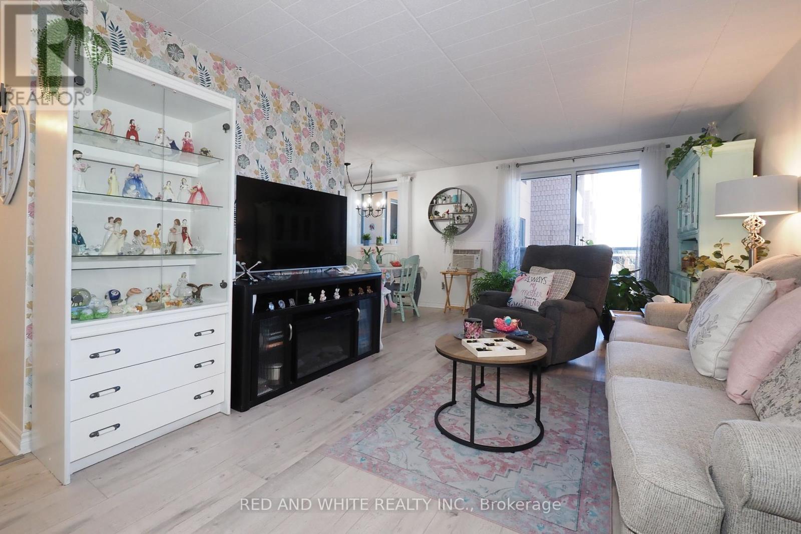 403 - 29 WEST AVENUE W
