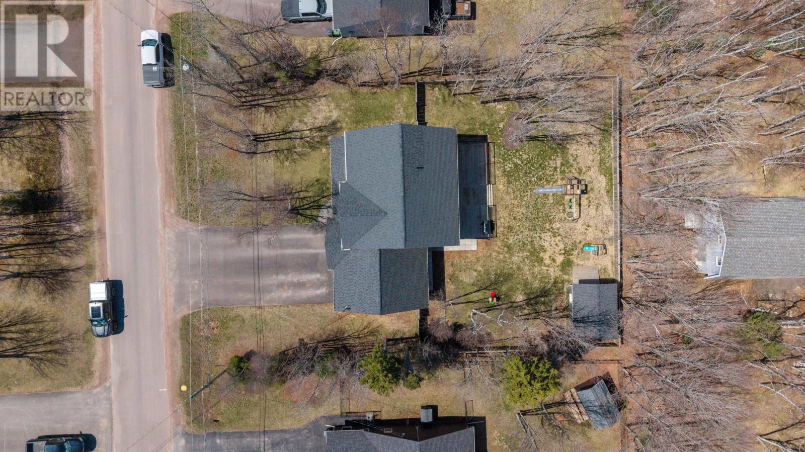 7 HERITAGE Drive