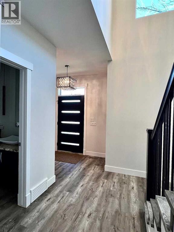 9927 Scurfield Drive NW