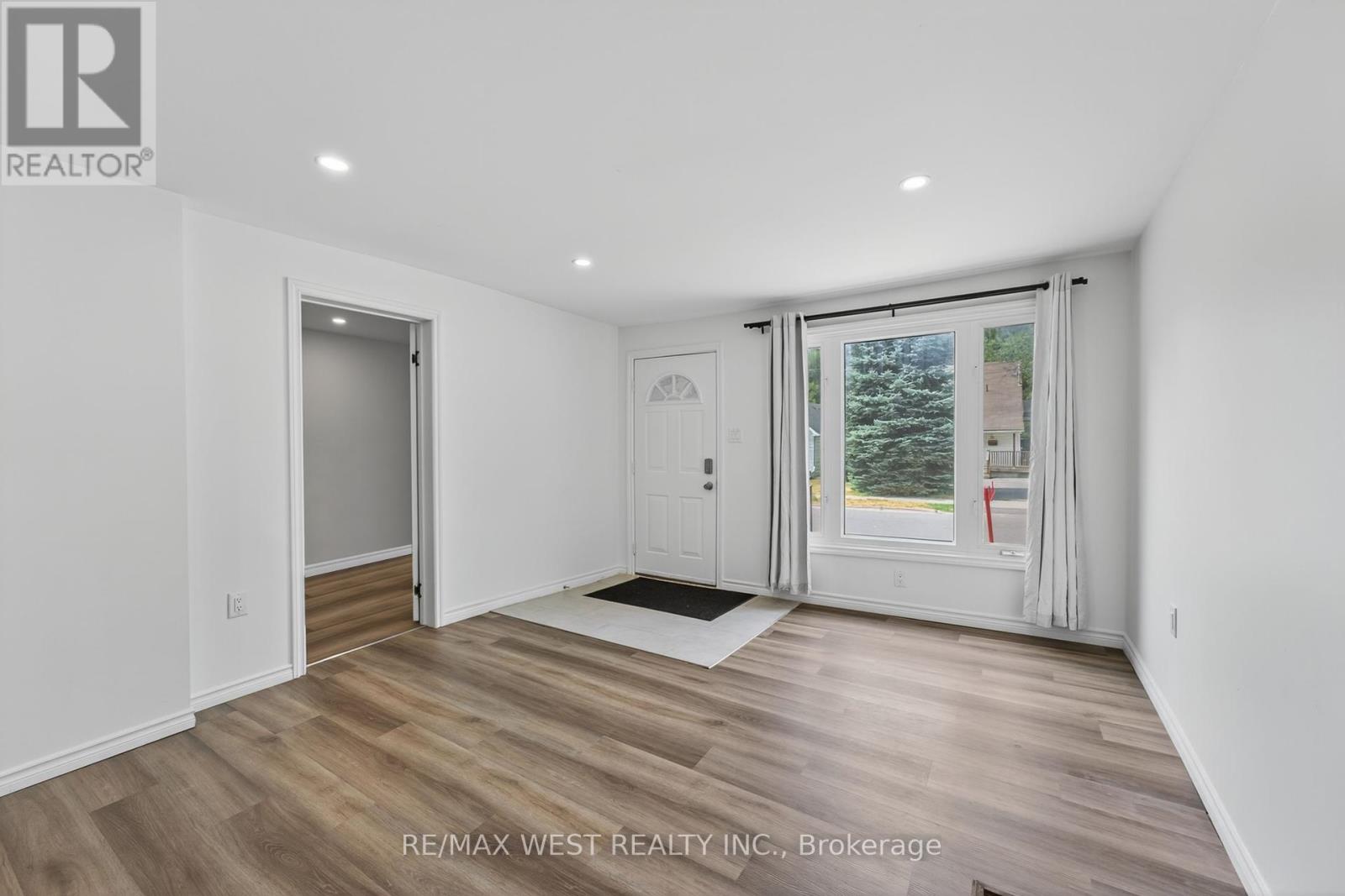 35 KINGSCOURT AVENUE