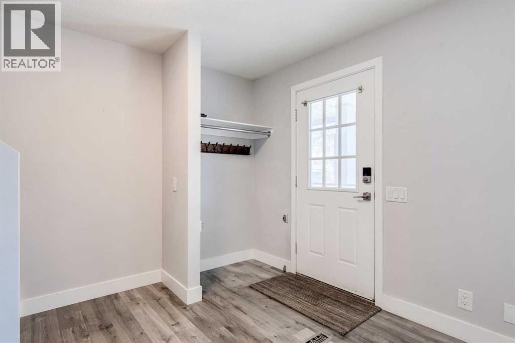 16 Queen Anne Close SE