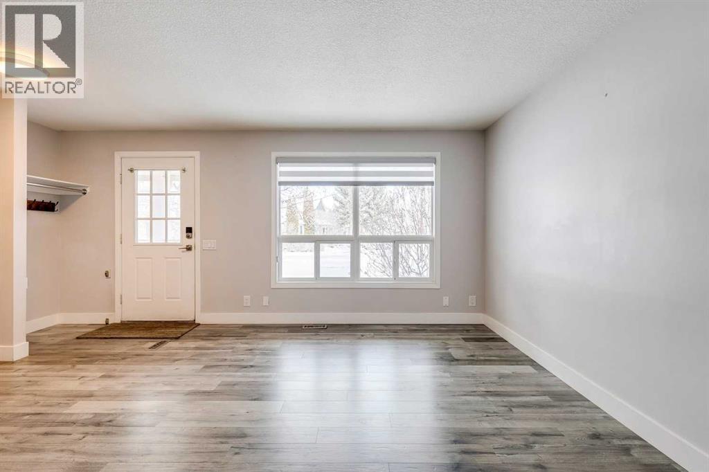 16 Queen Anne Close SE