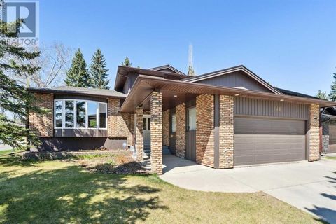 148 EDGEMONT Place NW Calgary AB T3A2J9