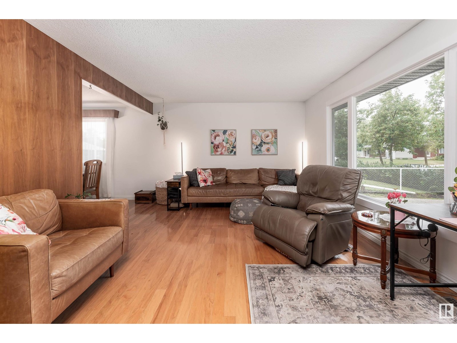 9015 96 ST
