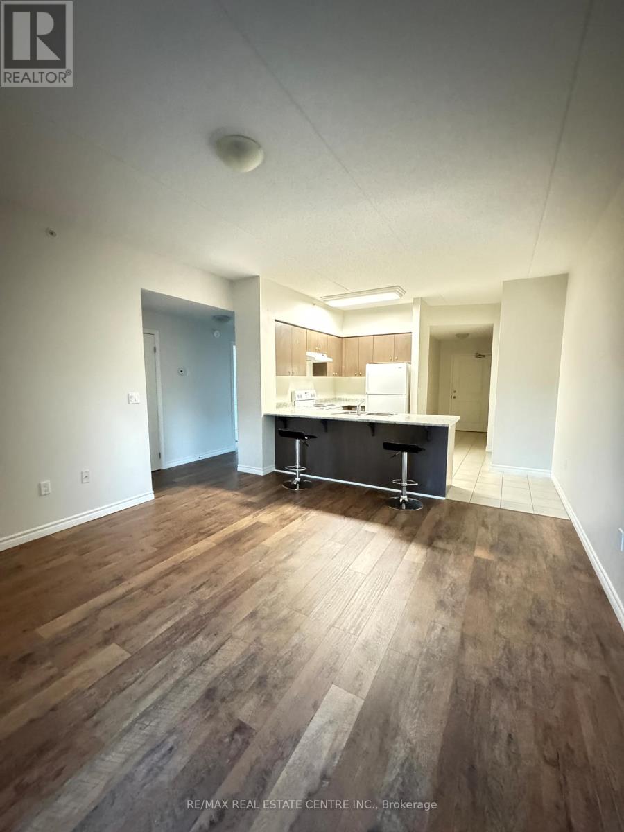 111 - 1083 GORDON STREET S