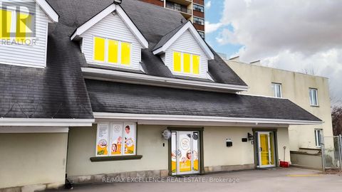 102 - 151 RANDALL STREET Oakville (OO Old Oakville) ON L6J1P5