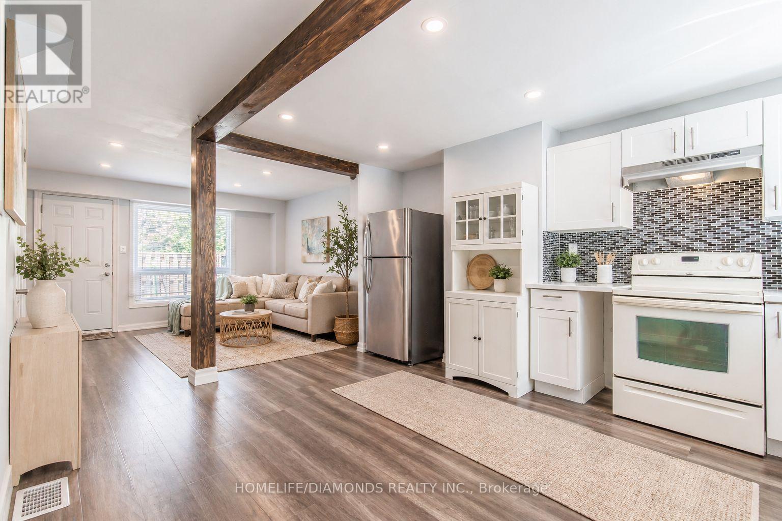 7 - 25 LINFIELD DRIVE