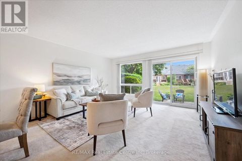 3 GARDENVIEW COURT Guelph (Village By The Arboretum) ON N1G4X7