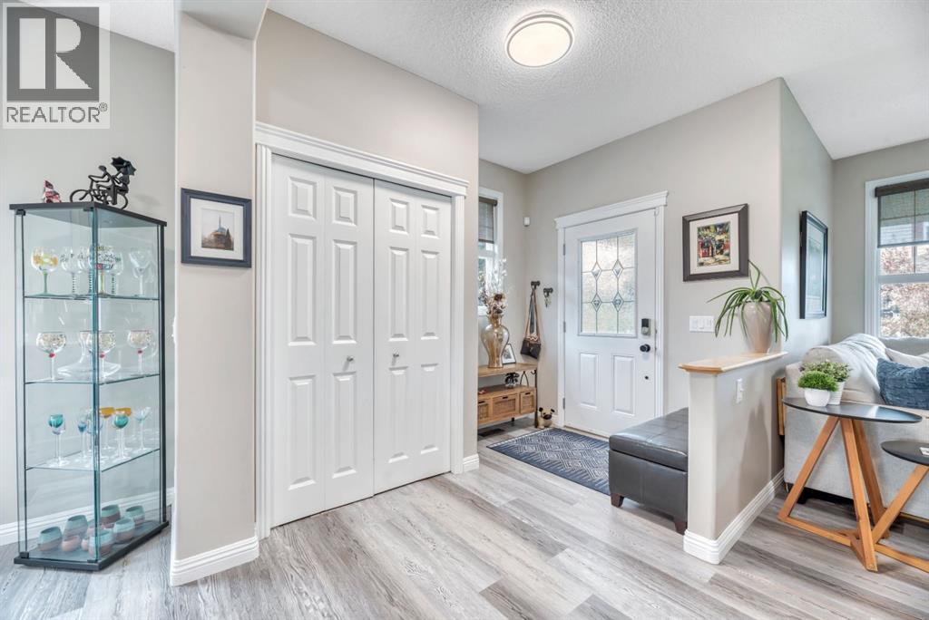 250 Prestwick Close SE