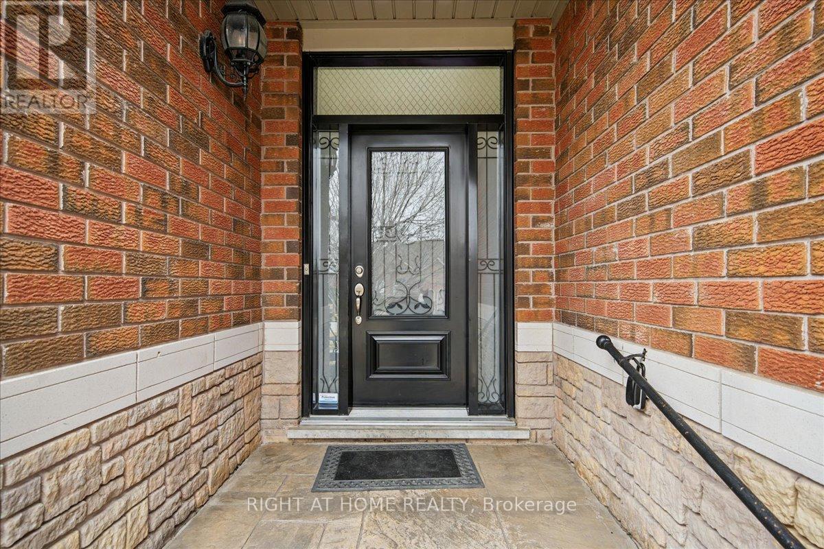 57 KIRKWOOD CRESCENT