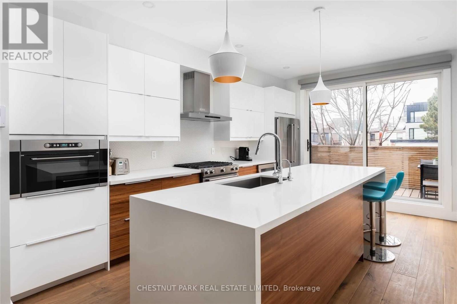 UPPER - 132 SHAW STREET