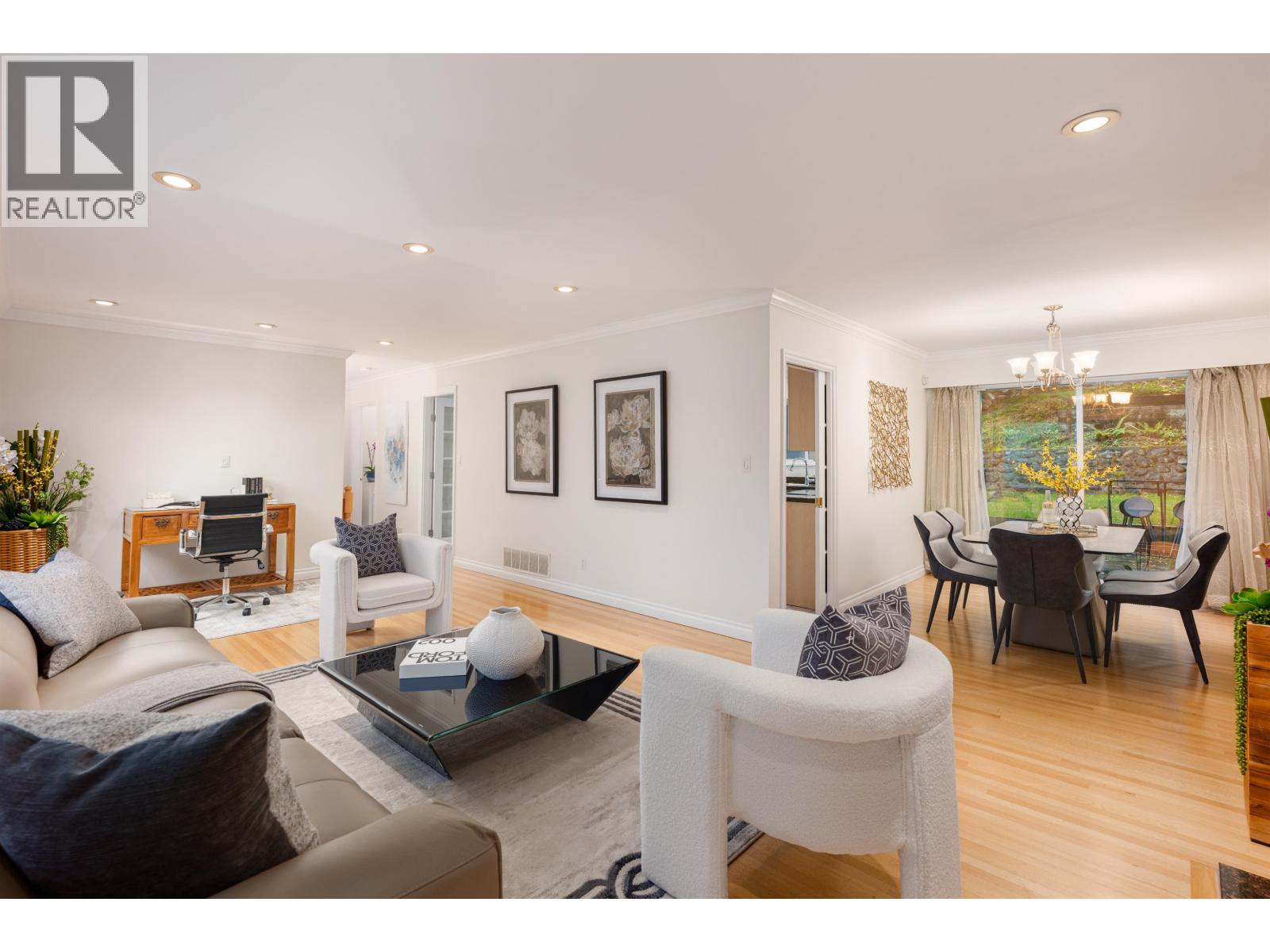 850 JEFFERSON AVENUE