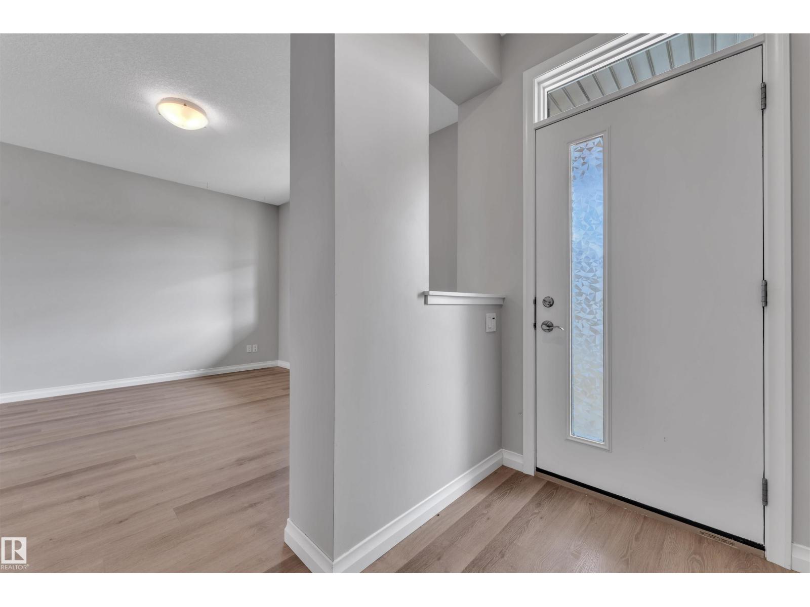 176 CHARLESWORTH DR SW