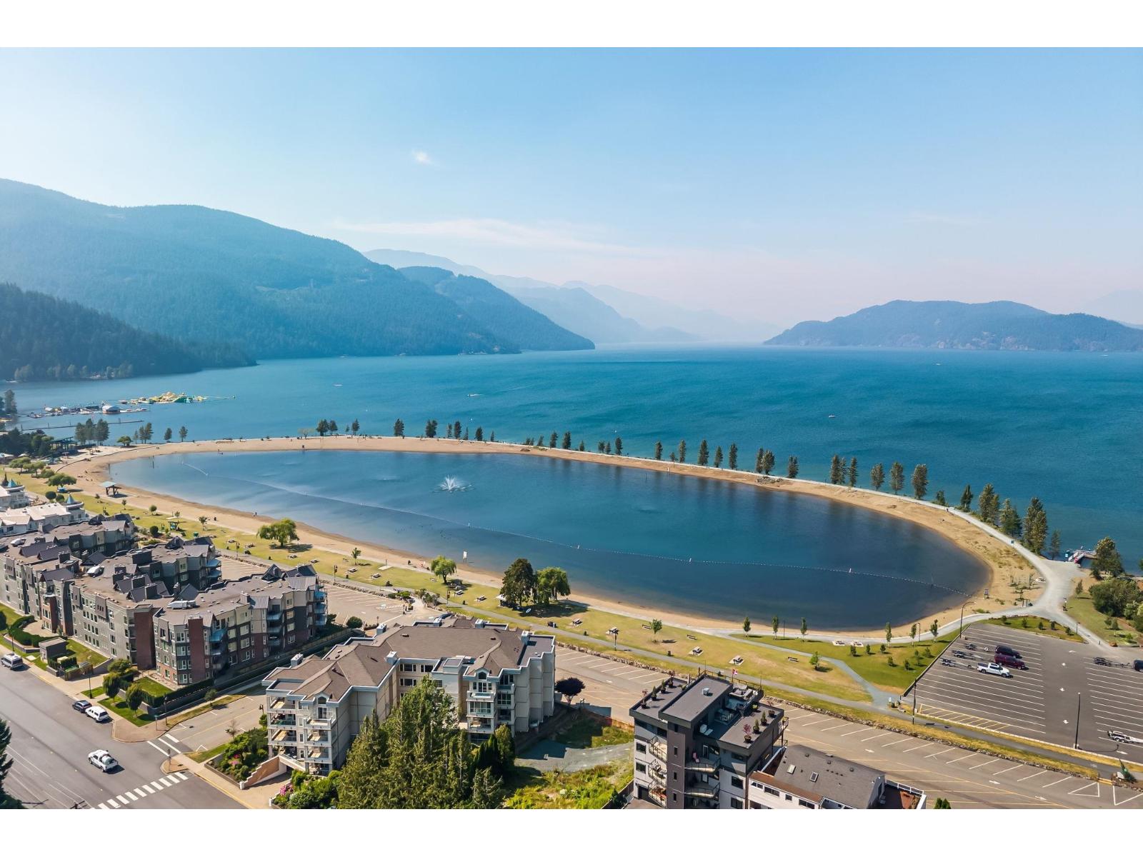 13 450 ESPLANADE AVENUE|Harrison Hot Springs