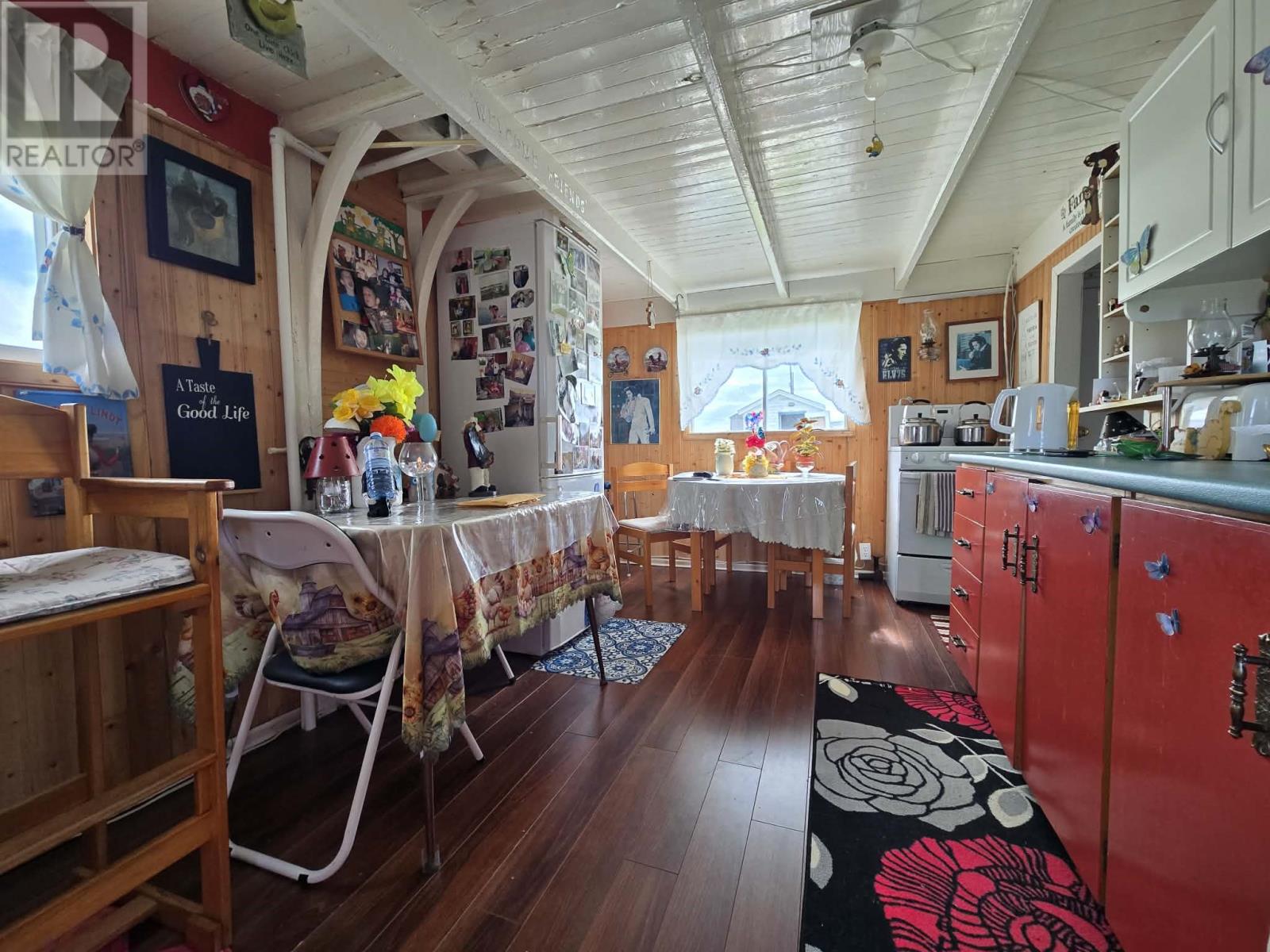 23 Hewitt's Point Road