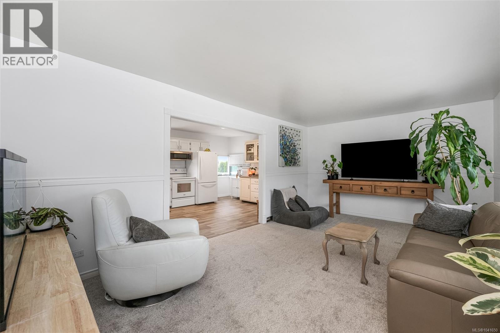 105 Cowichan Ave