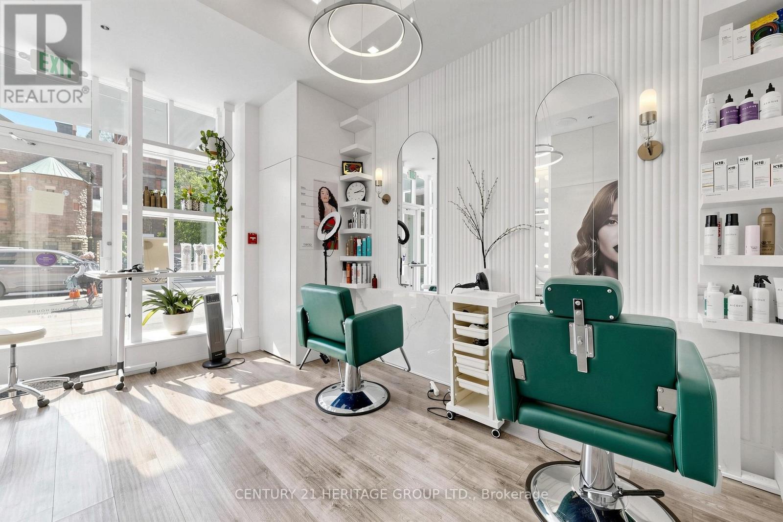 Photo 1 of 8 — 220 BLOOR STREET W, Toronto (Annex), ON M6S1N4