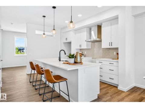 724 Southfork DR Leduc AB T9E1N8