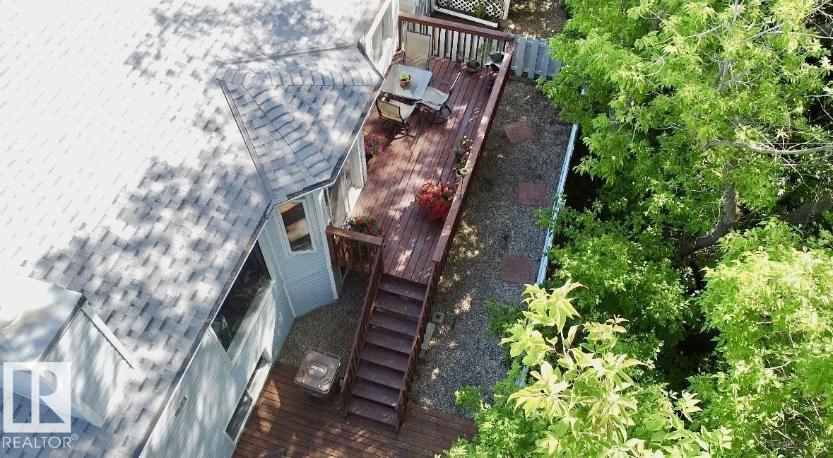 #23 35 GARDEN RD