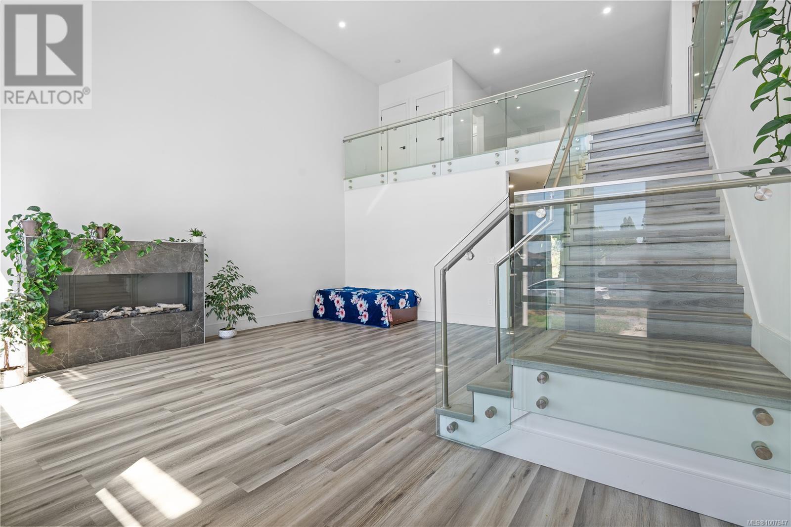 146 Cadillac Ave