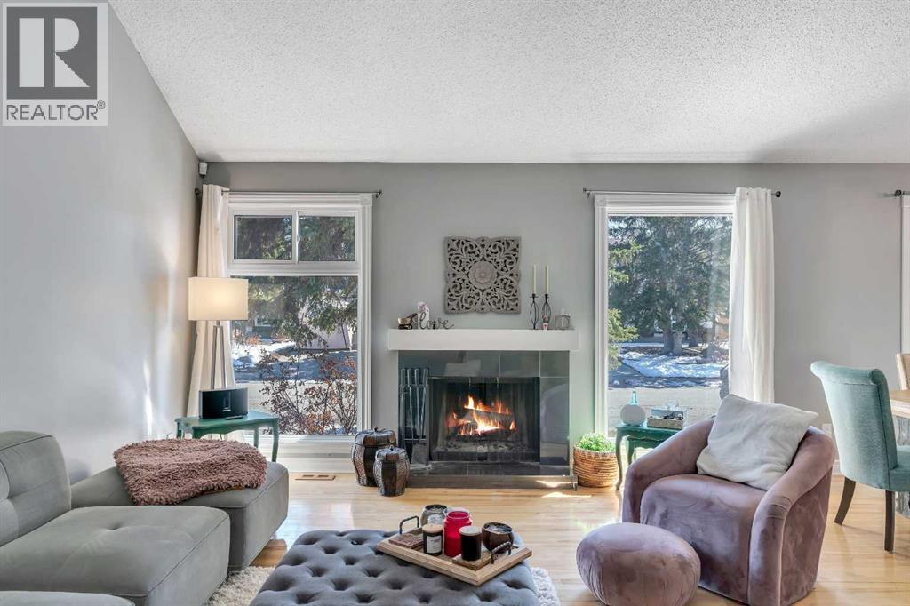 12 Oakvale Place SW