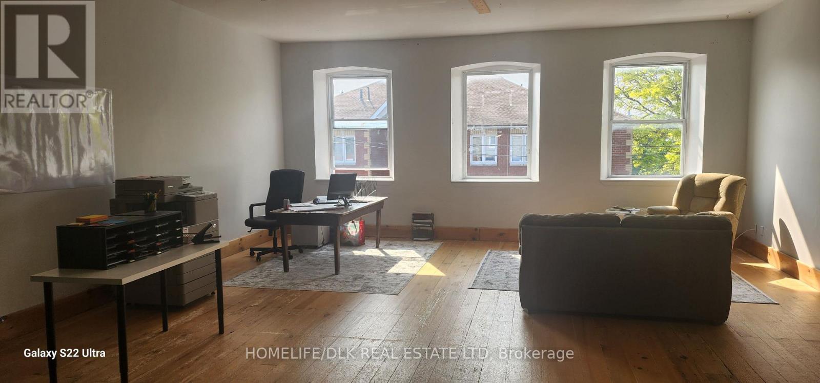 UPPER - 29 CLOTHIER STREET E