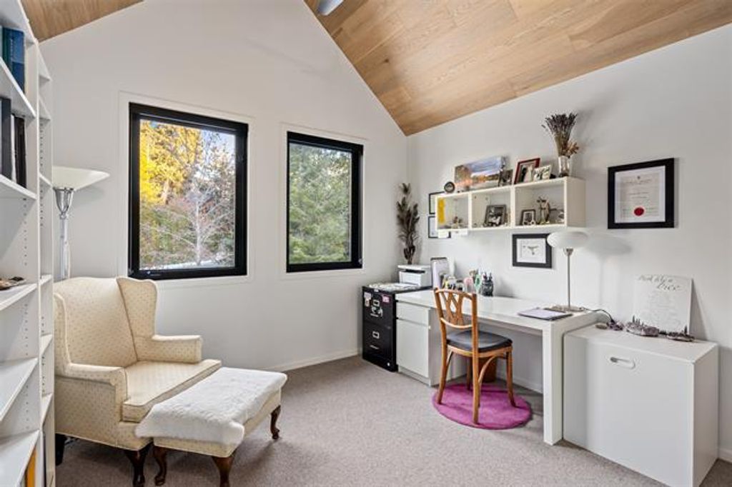 listing image 17299167652730168398