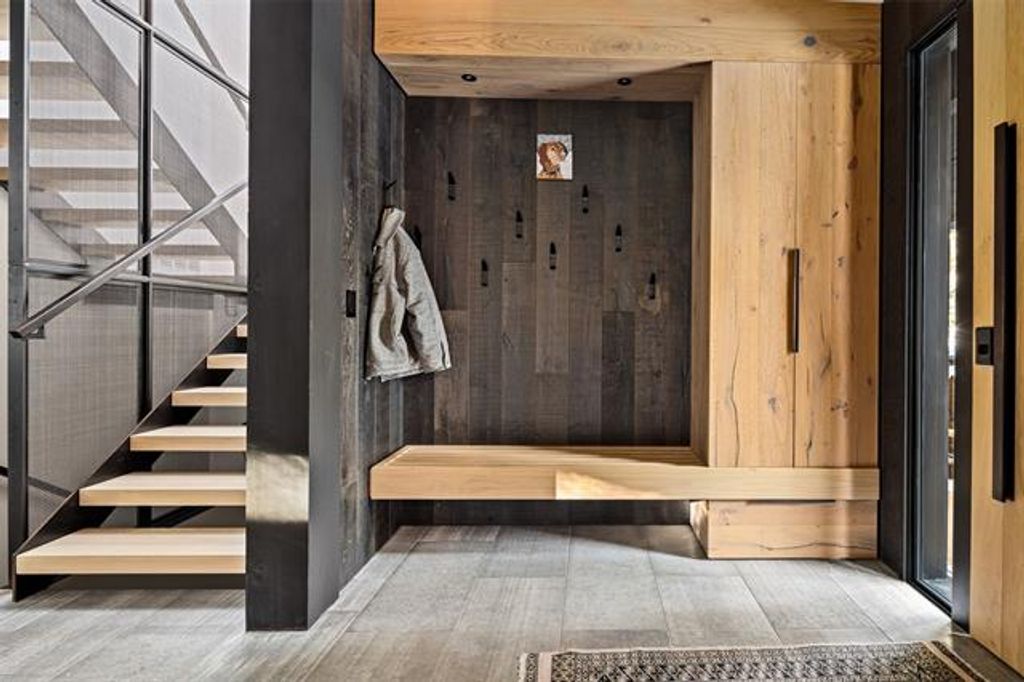 listing image 17297380591019308717