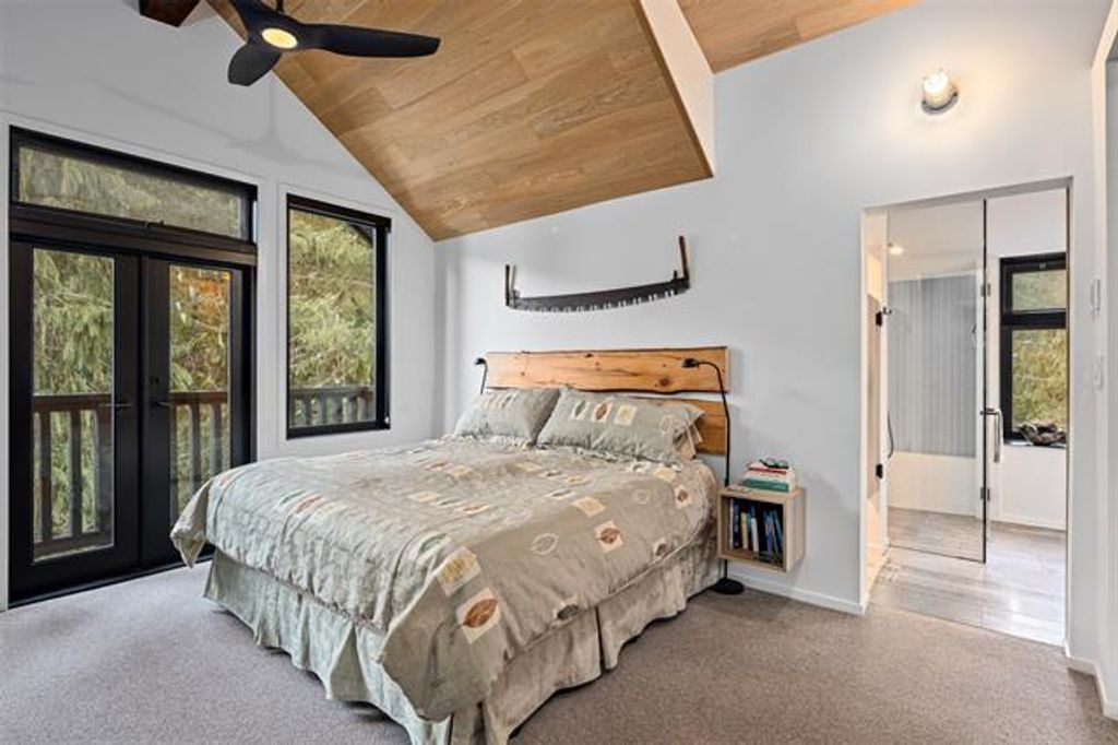 listing image 17294396983753479420