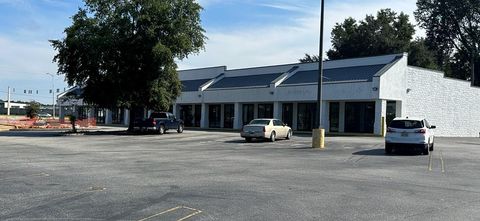 Photo of 2418 Sylvester Road, Albany, GA 31705 (MLS # 161211)