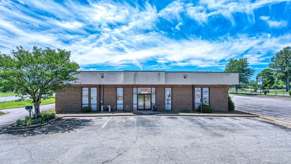 2801 N Slappey Blvd