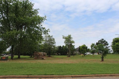 Photo of 211 Wentworth Ln, Albany, GA 31721 (MLS # 165413)