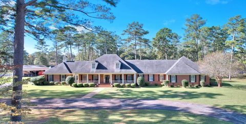 Photo of 2307 Tara Drive, Albany, GA 31721 (MLS # 169174)