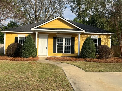 Photo of 128 Laurelwood Court, Leesburg, GA 31763 (MLS # 167091)