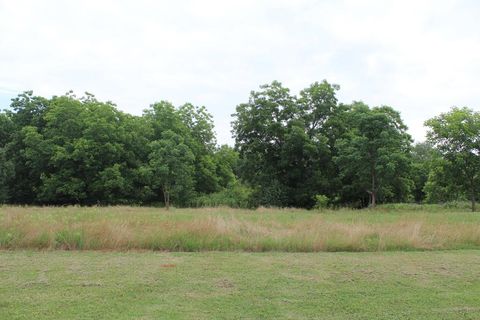 Photo of 214 Wentworth Ln, Albany, GA 31721 (MLS # 165390)