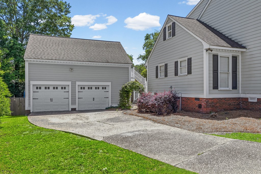2114 Cumberland Lane