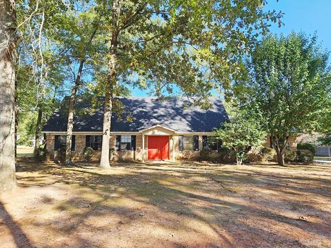 Photo of 164 Canuga Drive, Albany, GA 31707 (MLS # 165308)