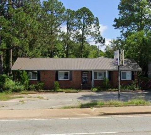 Photo of 1135 Gillionville Road, Albany, GA 31707 (MLS # 166668)