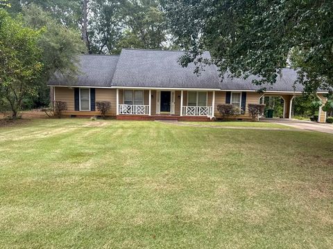 Photo of 4424 Woodcrest Dr, Albany, GA 31721 (MLS # 167275)