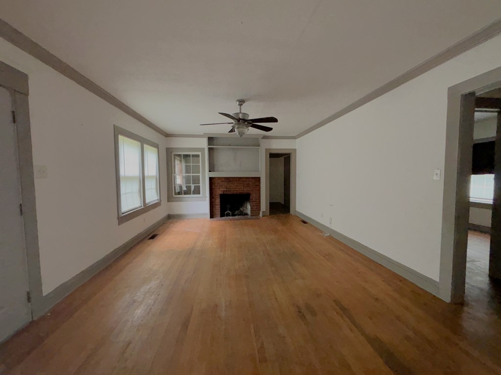 1139 Julia Ave