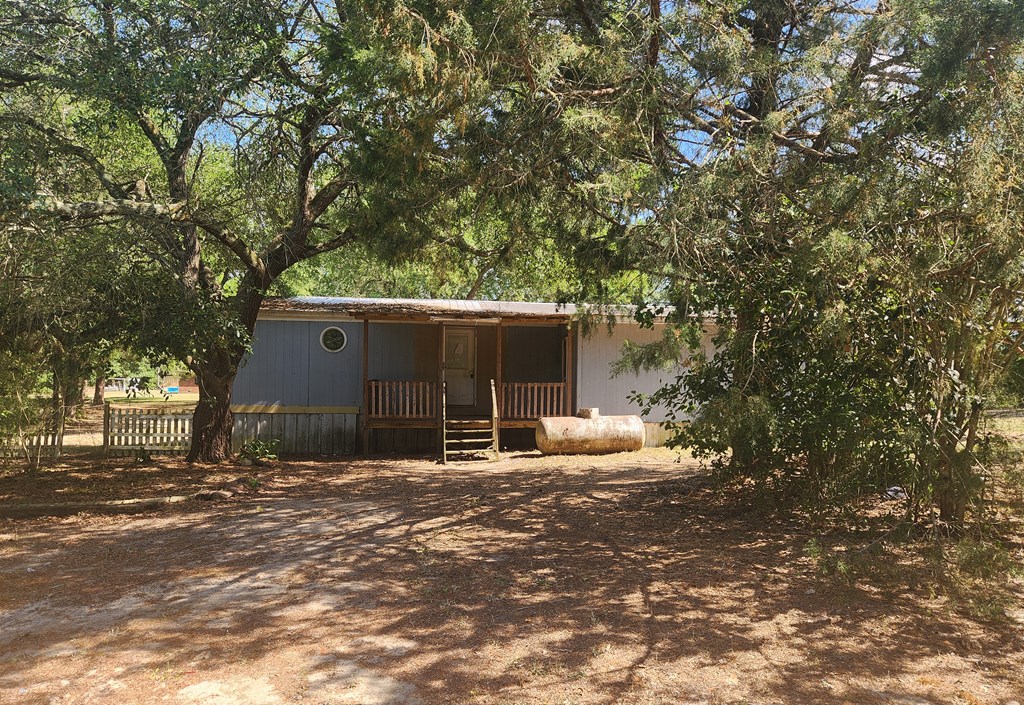 4883 Thomas Lee Road