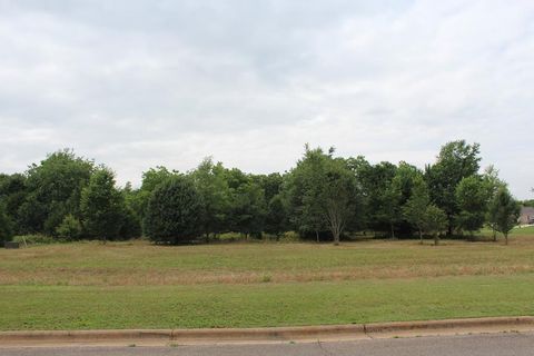 Photo of 200 Wentworth Ln, Albany, GA 31721 (MLS # 165385)