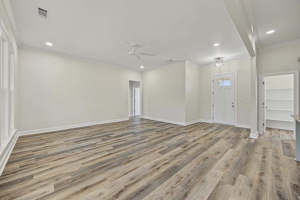 329 Willow Oak Loop
