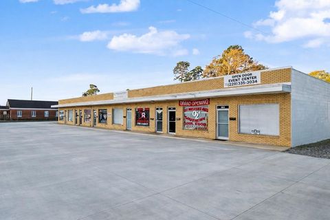 Photo of 505 S Slappey Blvd, Albany, GA 31707 (MLS # 168872)